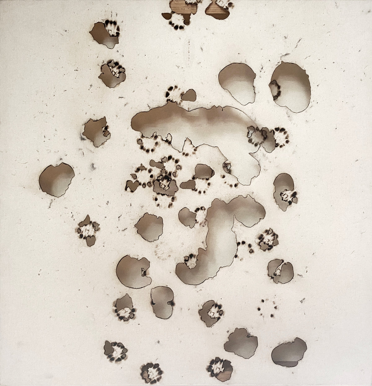 Quemada – Ceniza Burn Holes
