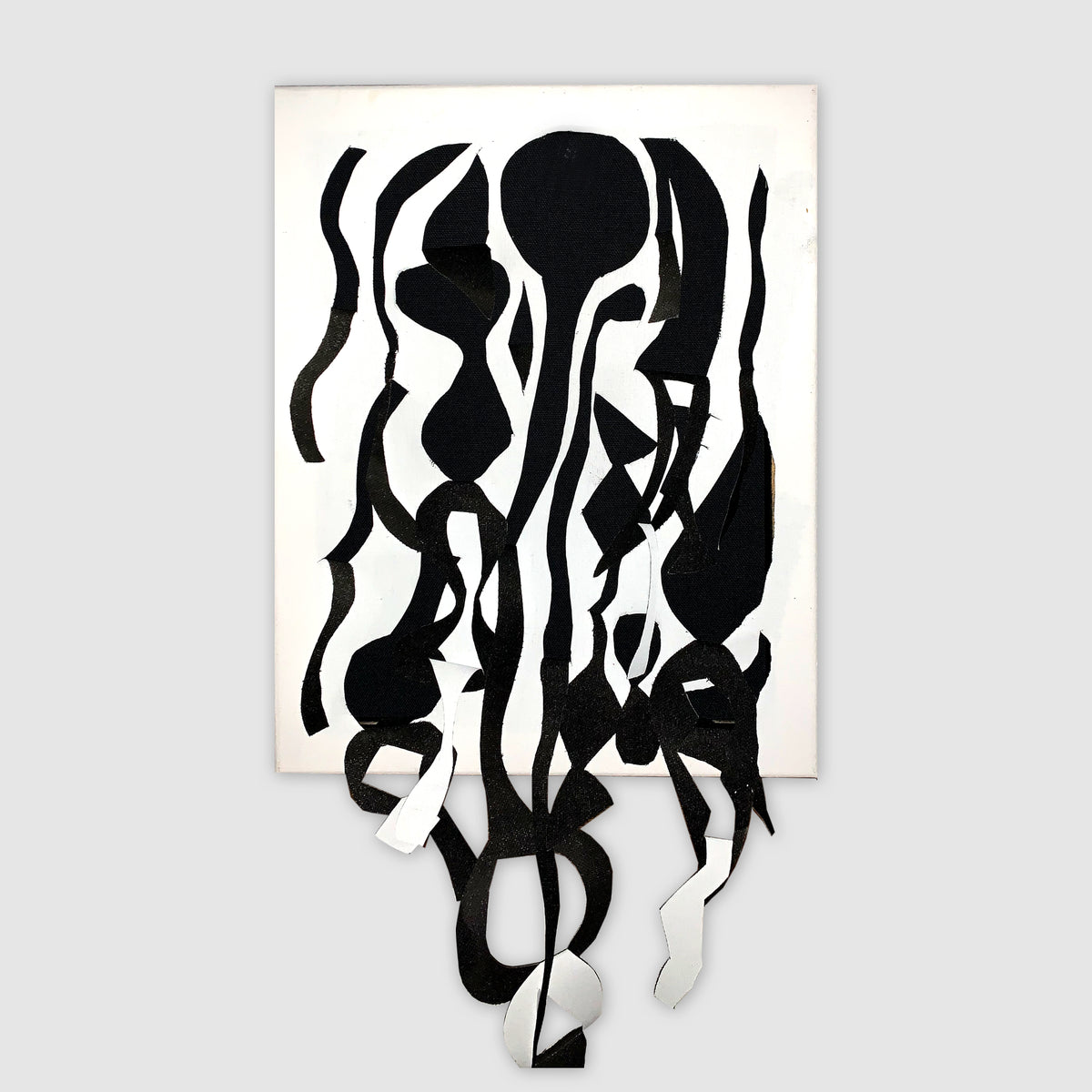 Samu – Reveal with Layers White on Black